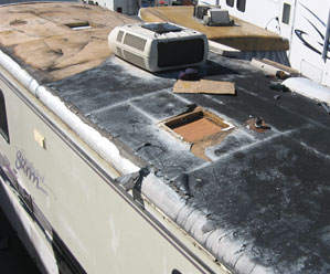 RV roof repair  Caruthers